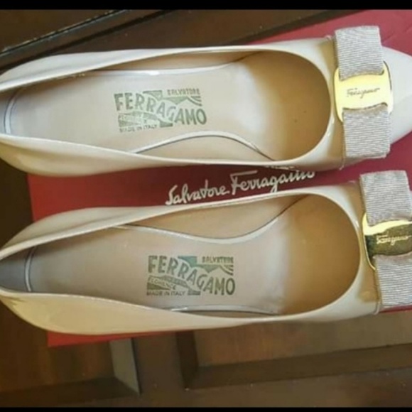 Salvatorre Ferraganmo Heels - Picture 2 of 4